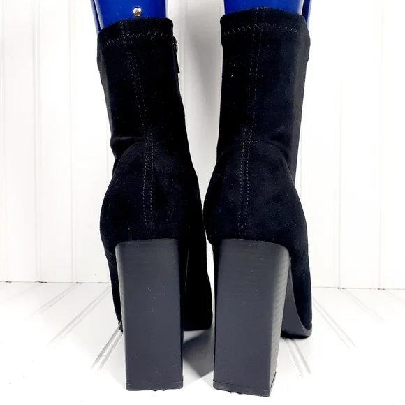 Forever 21 Faux Suede Metal-Toe Booties E311 - Picture 10 of 14